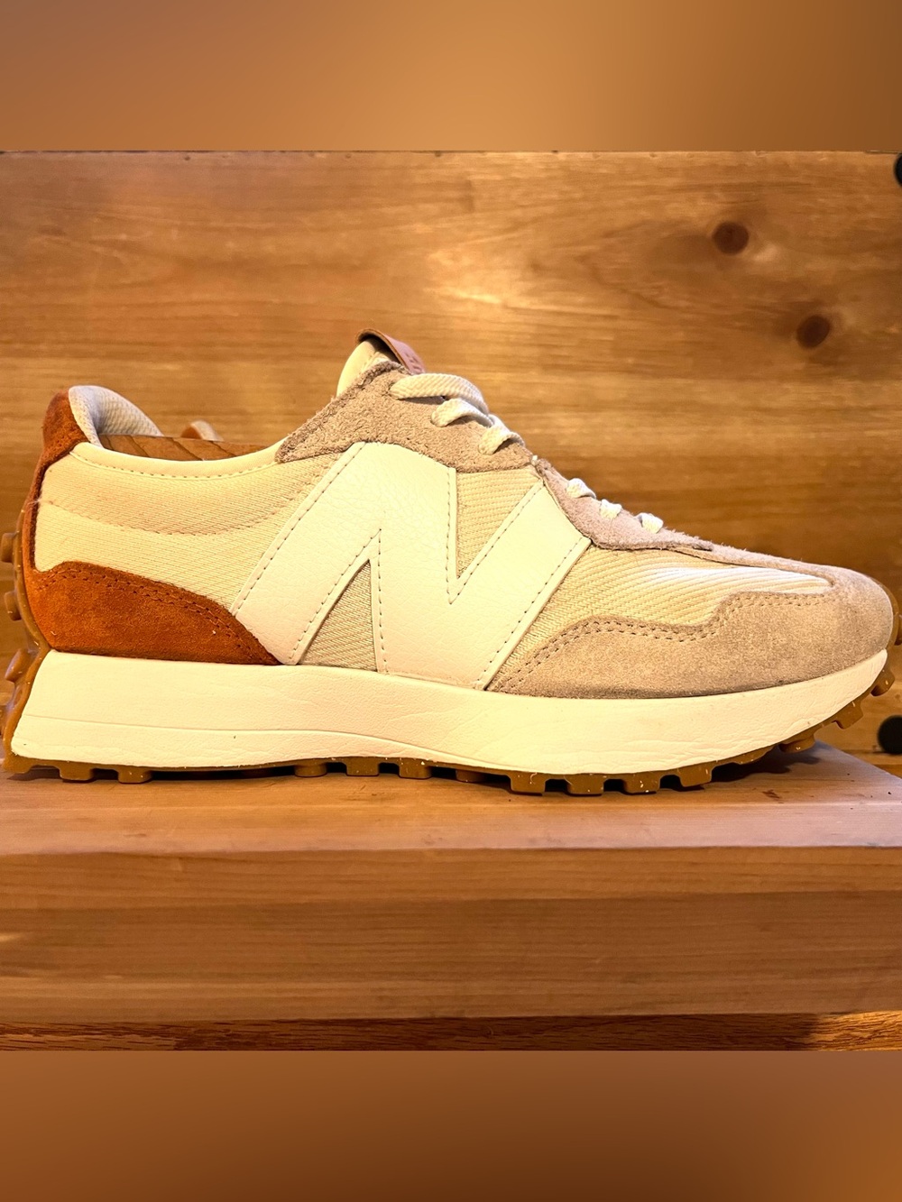 New Balance 327 Sea Salt Rust Cream Women’s US 9
